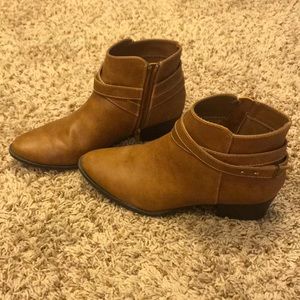 LC Lauren Conrad booties